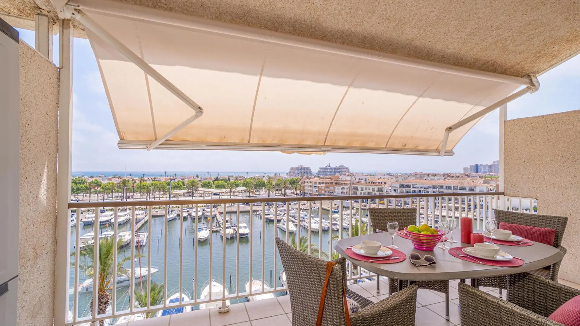 Apart-Rent Penthouse Port Grec 0160 エンプリアブラバ スペイン