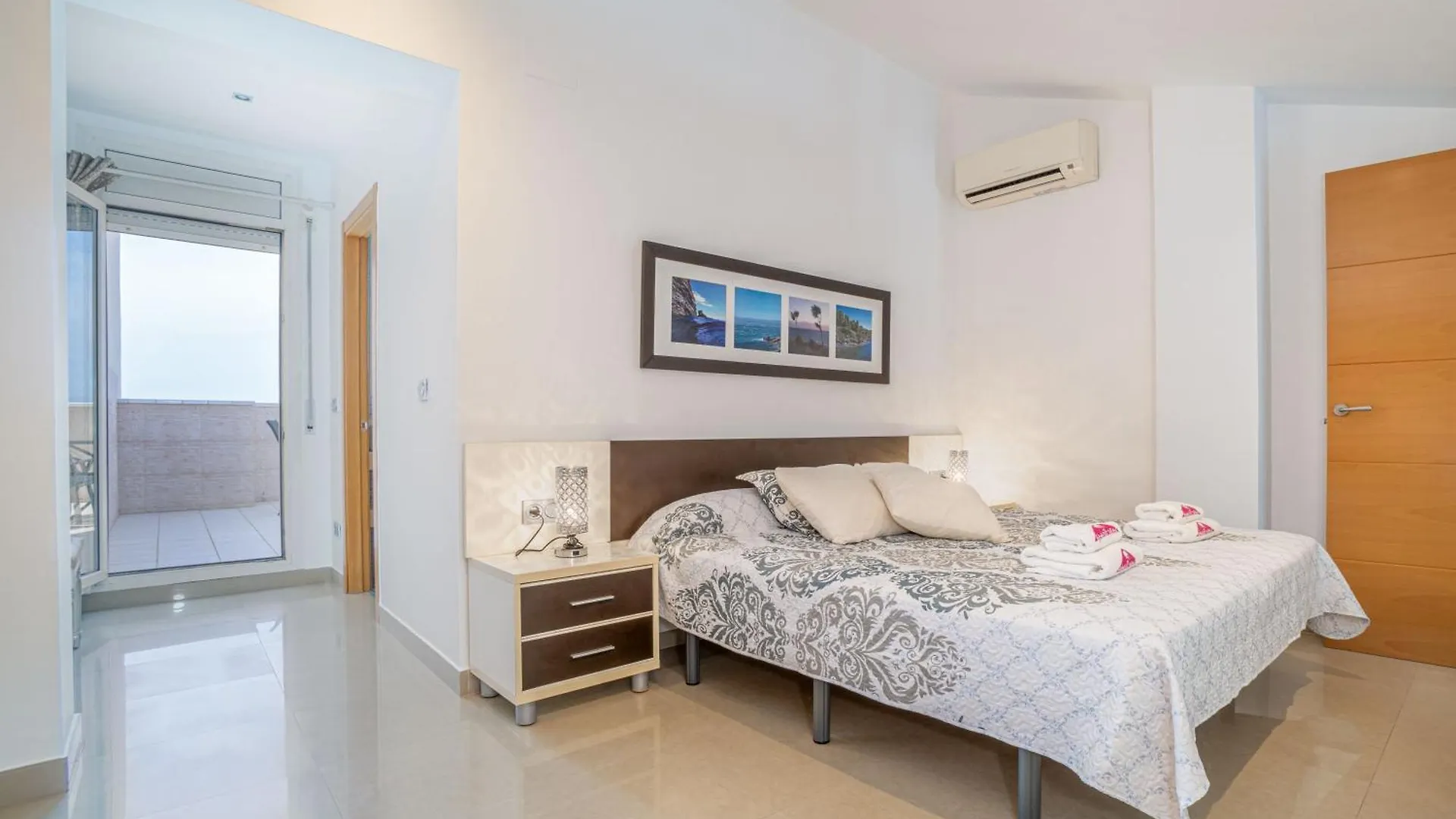 Apart-Rent Penthouse Port Grec 0160 Empuriabrava Appartamento