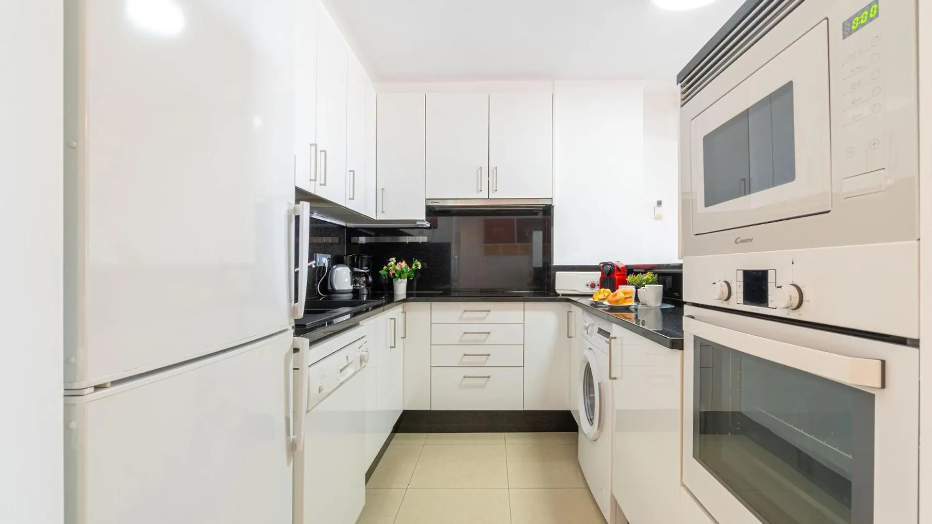 Apart-Rent Penthouse Port Grec 0160 Empuriabrava Appartamento