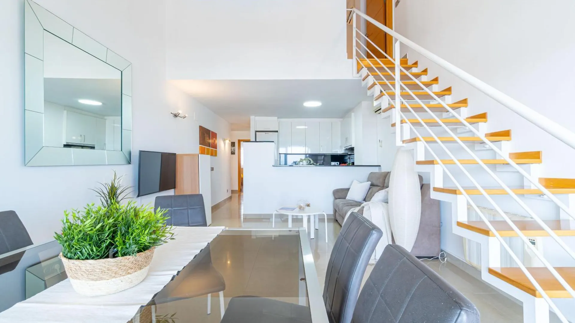 Apart-Rent Penthouse Port Grec 0160 エンプリアブラバ 0*,  スペイン