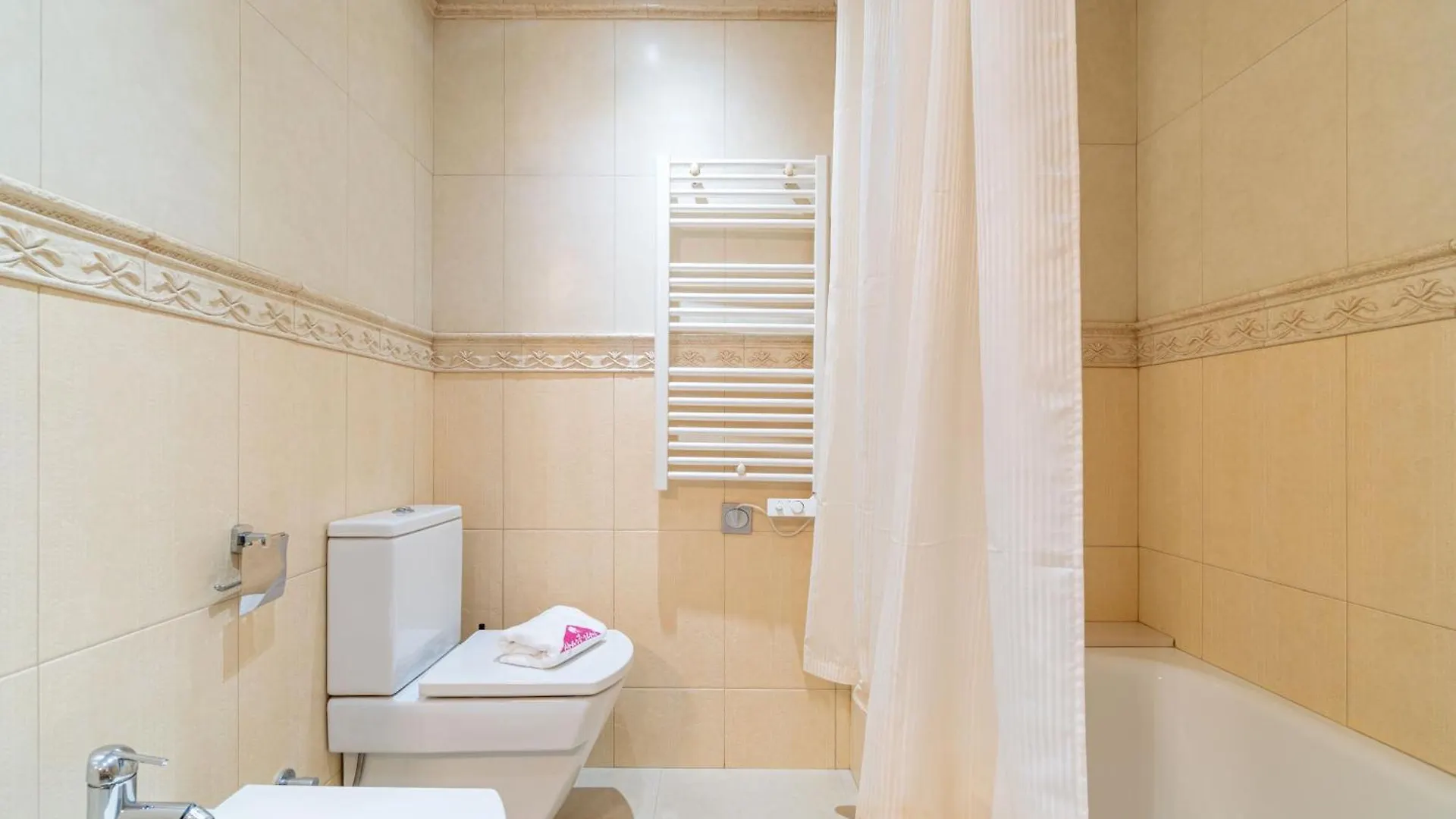 Apart-Rent Penthouse Port Grec 0160 エンプリアブラバ
