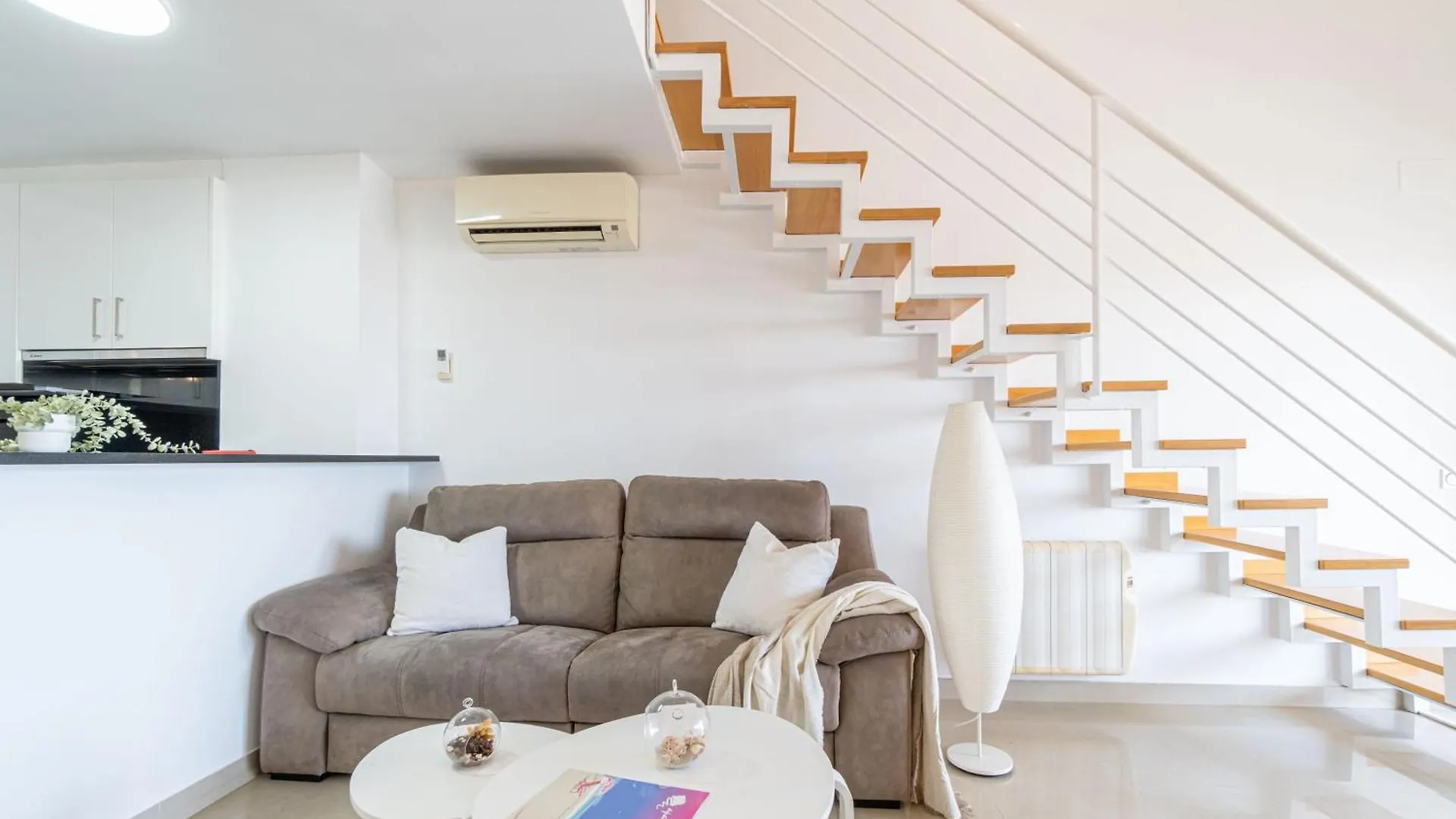 Apart-Rent Penthouse Port Grec 0160 エンプリアブラバ